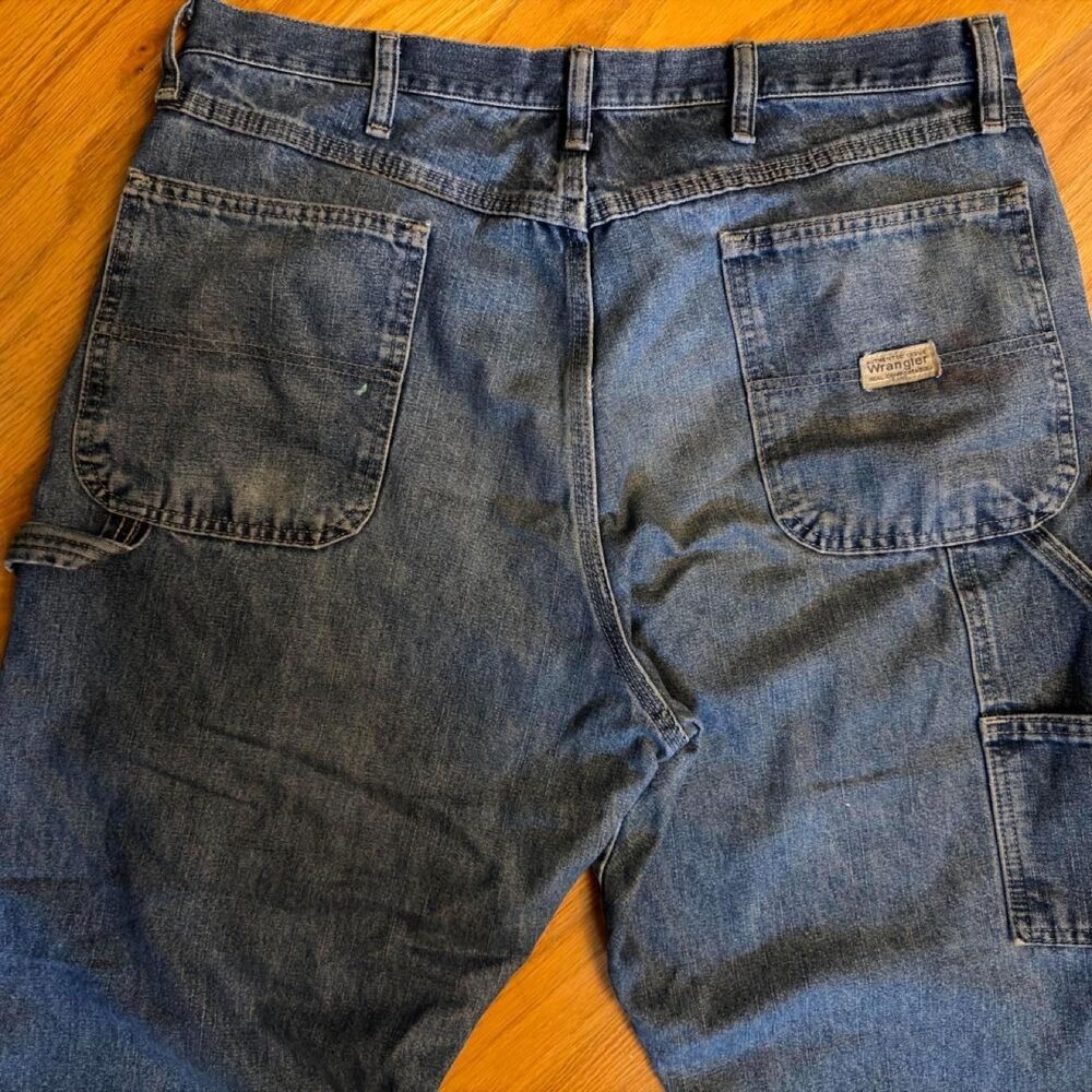 Wrangler Men's Blue and Navy Jeans